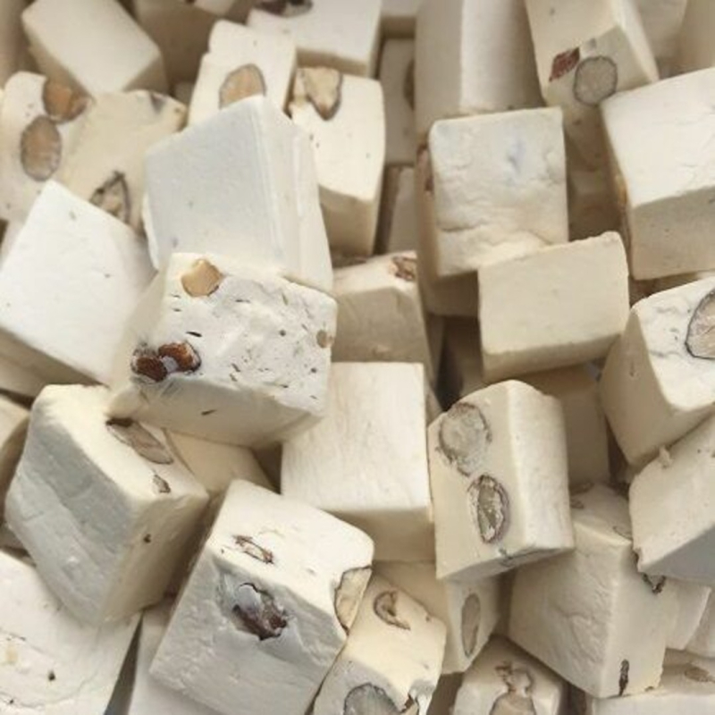 Cloetta Lonka Fudge Nougat Almond - 100 gram